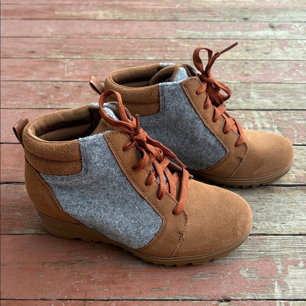 Sorel Evie Ankle Lace Wedge Boots - Picture 5 of 8